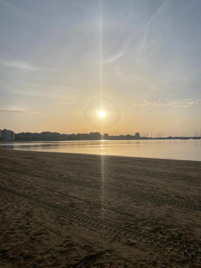 Raxi Apartment Torrevieja Bagian luar foto