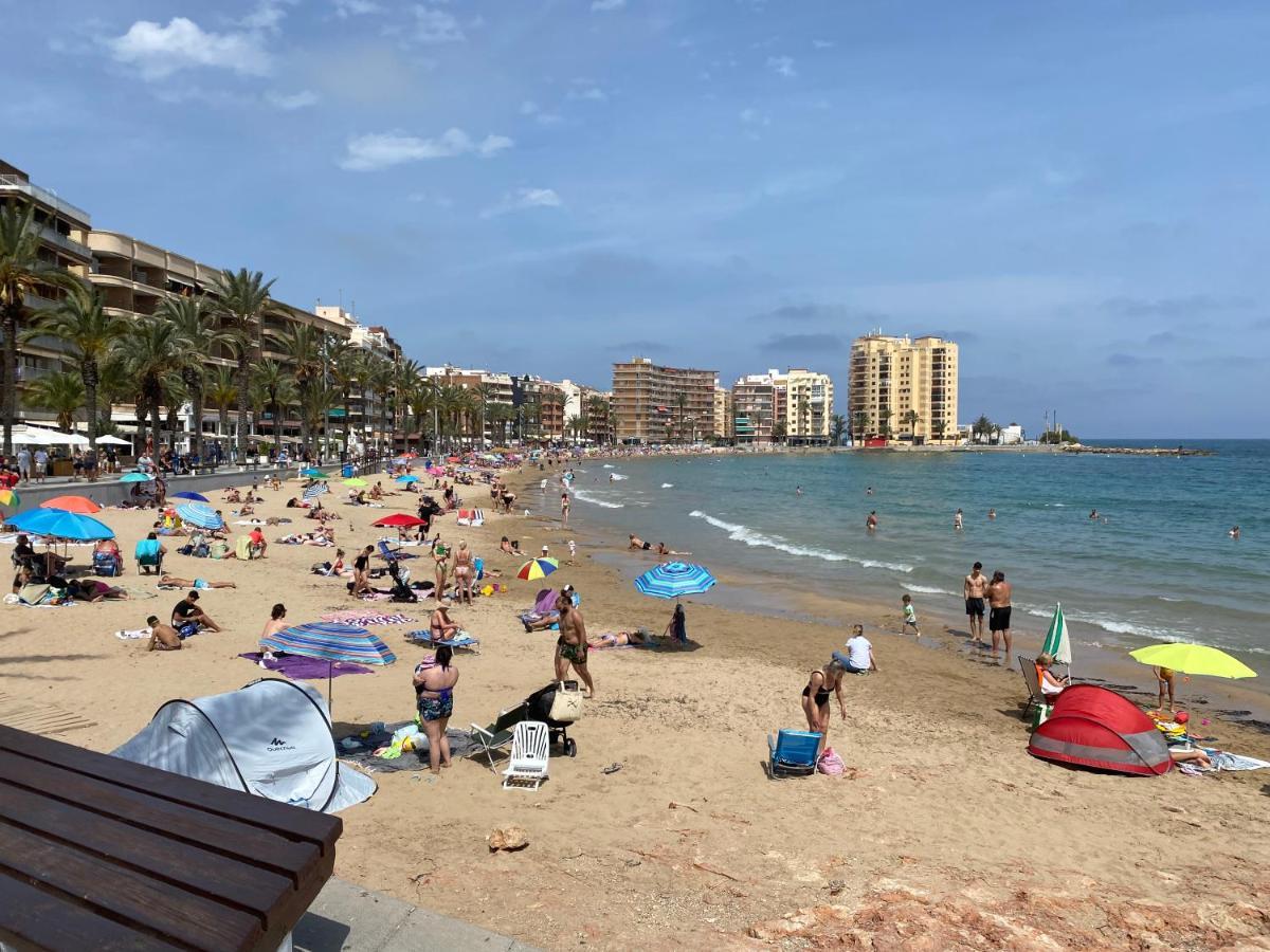 Raxi Apartment Torrevieja Bagian luar foto