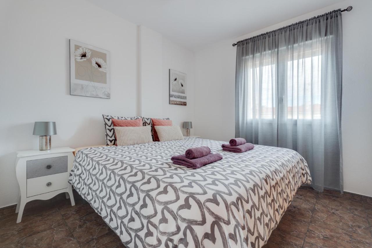 Raxi Apartment Torrevieja Bagian luar foto