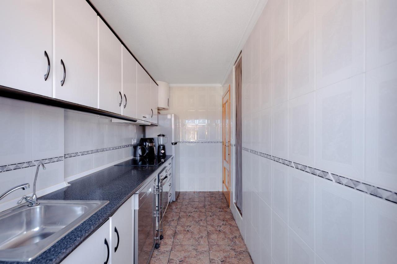Raxi Apartment Torrevieja Bagian luar foto